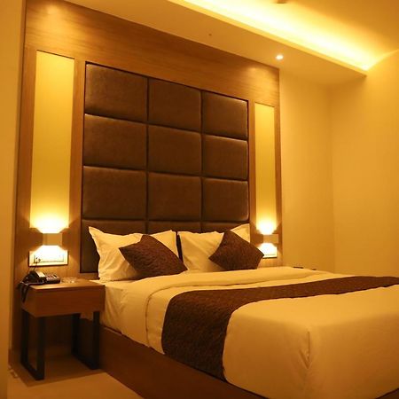Hotel Sai Pritam Mumbai Exterior foto