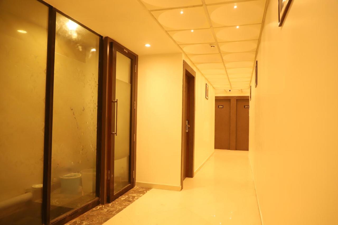 Hotel Sai Pritam Mumbai Exterior foto